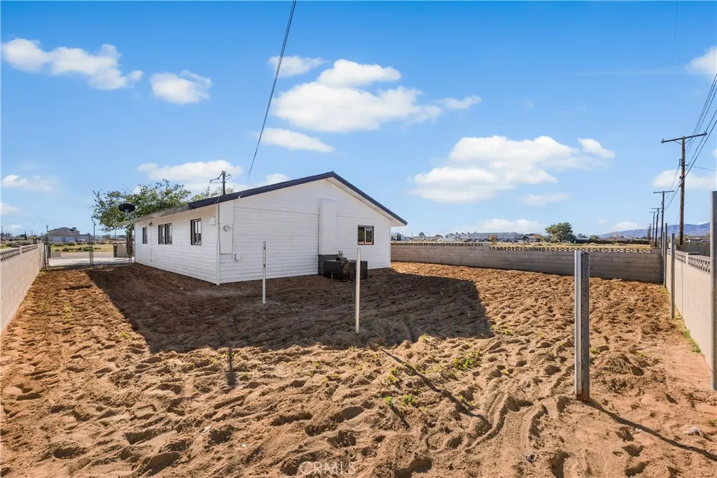 Additional image 37 of 8443 Dogbane Ave, California City, CA 93505