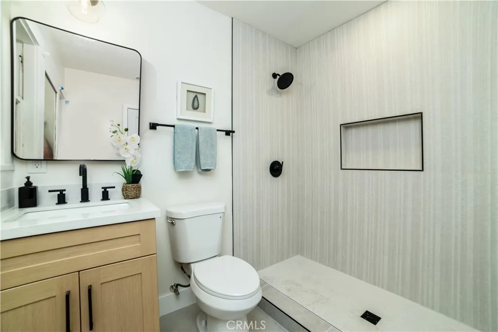 Additional image 69 of 748 N Kenmore Ave, Los Angeles, CA 90029