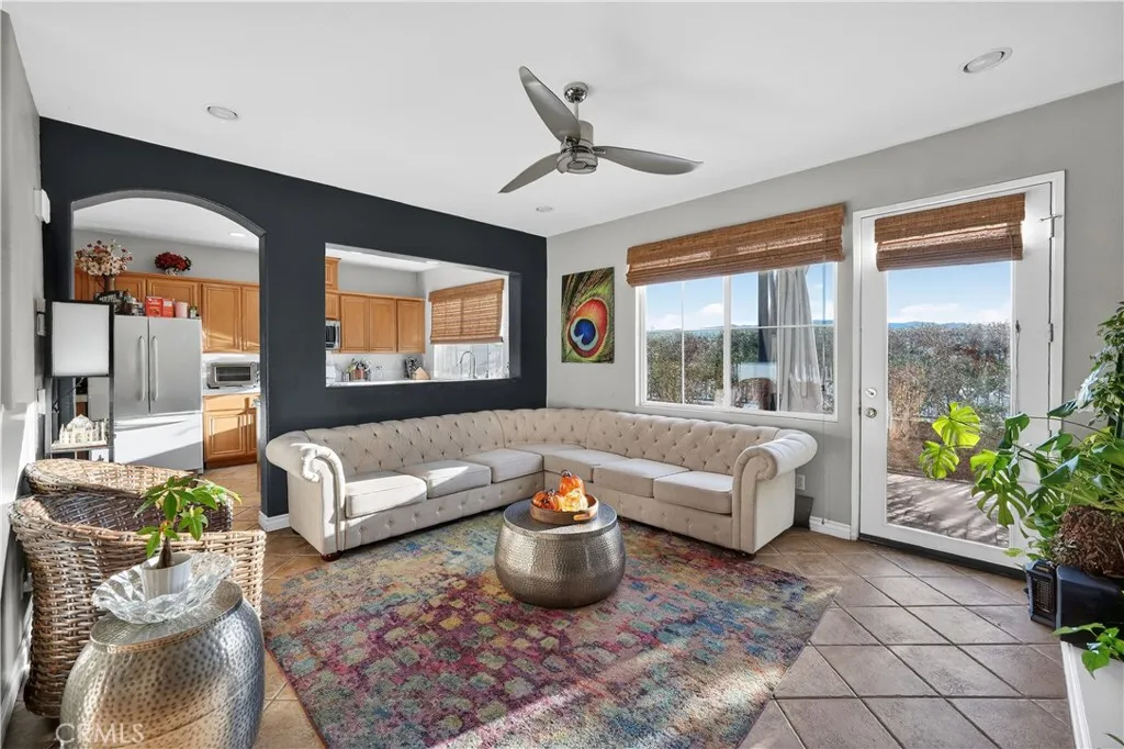 Additional image 9 of 24332 Lorenzo Ln, Valencia, CA 91355