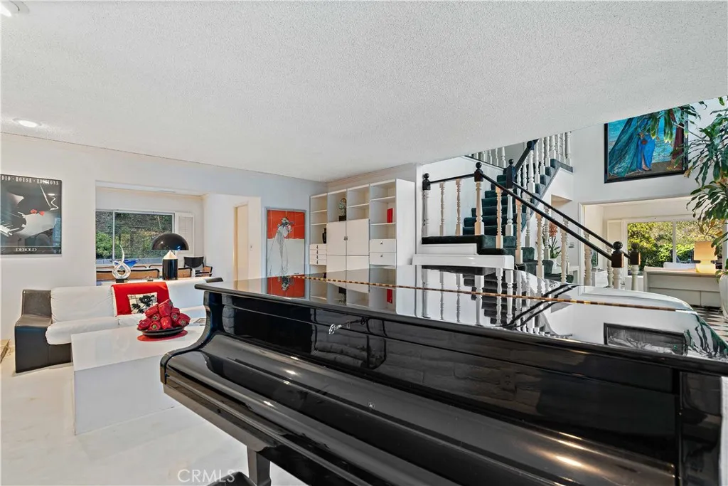 Additional image 9 of 11944 Briarvale Lane, Studio City, CA 91604