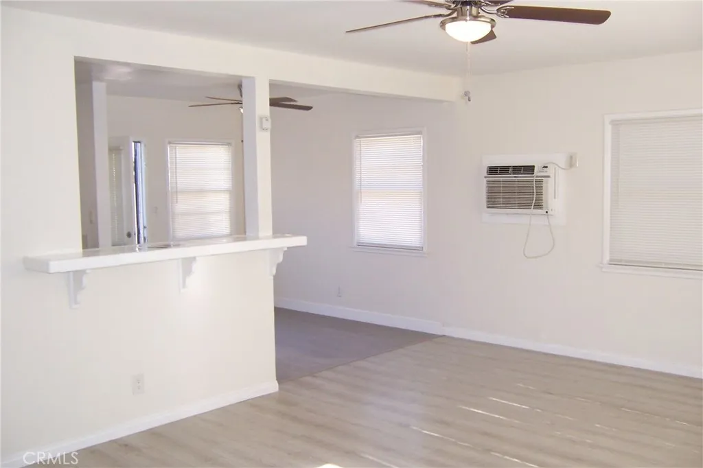 Additional image 21 of 334 Country Club Ln, San Bernardino, CA 92404