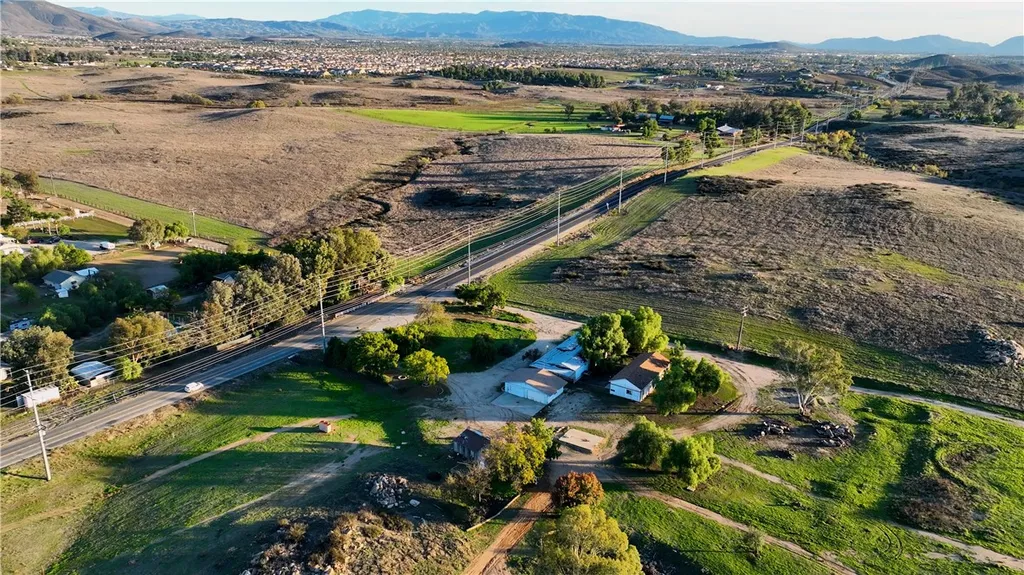 Additional image 12 of 33045 Briggs Road, Menifee, CA 92584