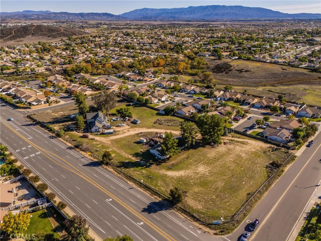 Additional image 2 of 36562 Van Gaale Ln, Winchester, CA 92596