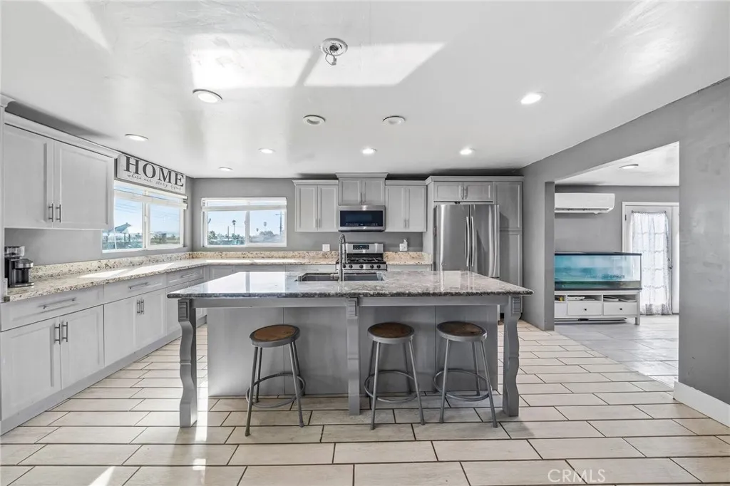 Additional image 40 of 530 Park Ave, Perris, CA 92570