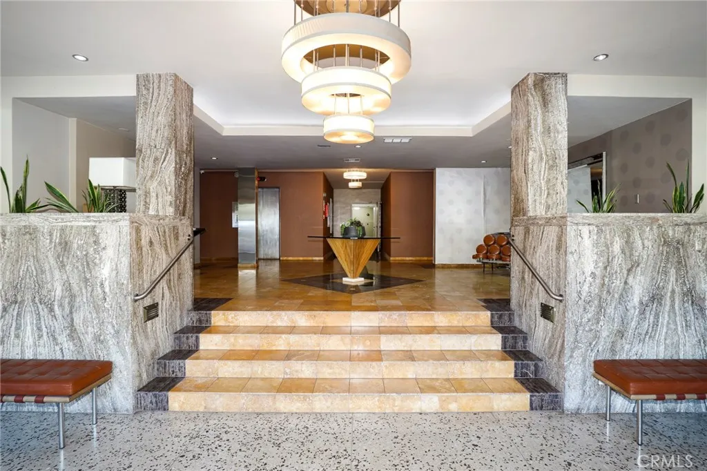 Additional image 5 of 531 N Rossmore Avenue Unit 202, Los Angeles, CA 90004