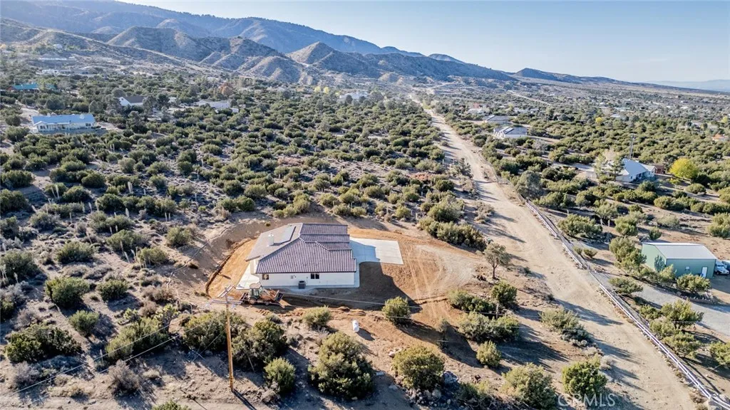 Additional image 42 of 1275 Hollister Rd, Pinon Hills, CA 92372