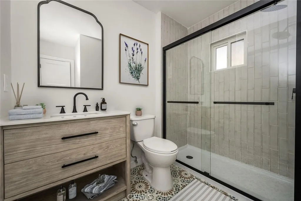 Additional image 31 of 10640 S Gramercy Pl, Los Angeles, CA 90047