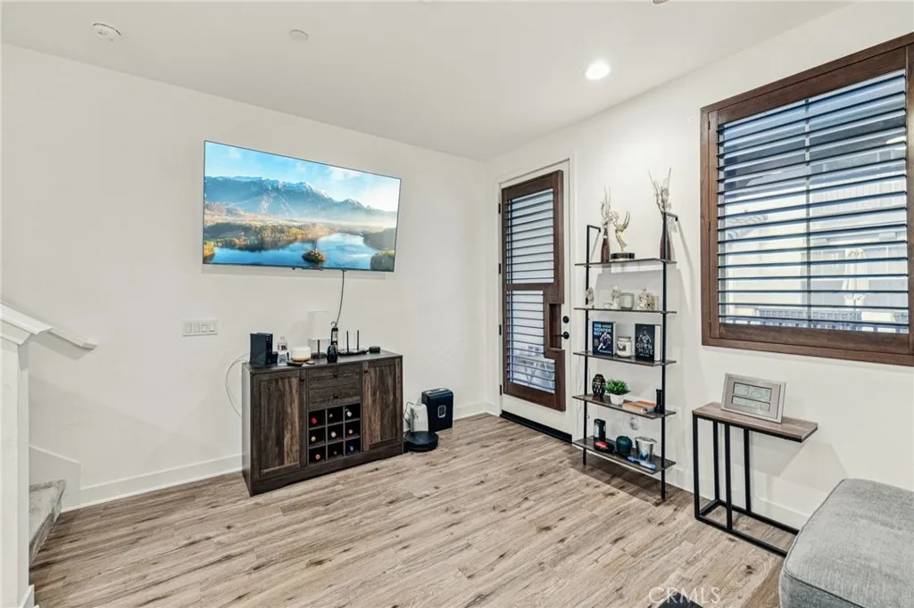 Additional image 32 of 2520 Valentina Way Unit 6, Commerce, CA 90040