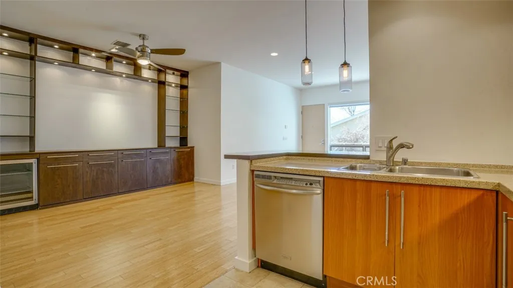 Additional image 23 of 4705 Whitsett Unit 106, Studio City, CA 91604