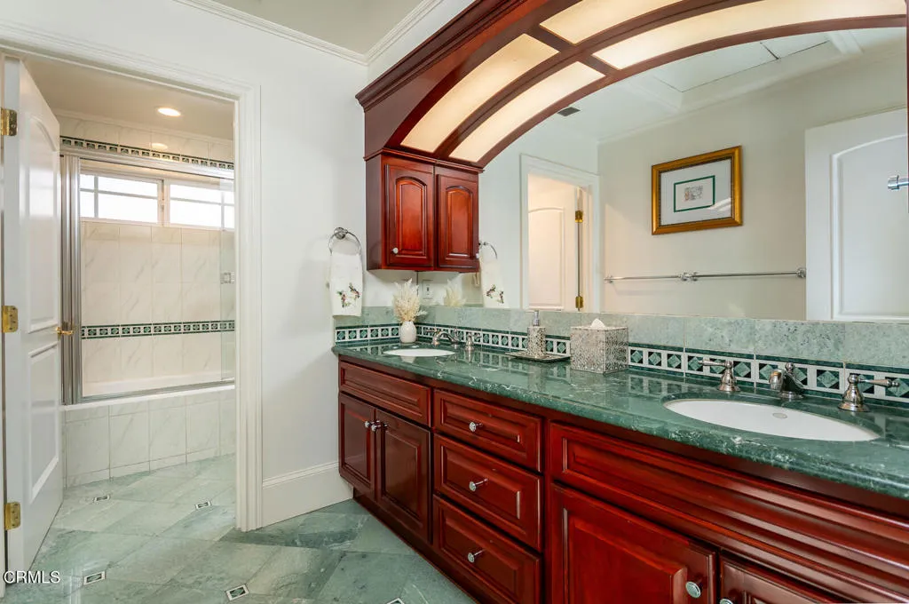 Additional image 45 of 1075 E Tujunga Avenue, Burbank, CA 91501