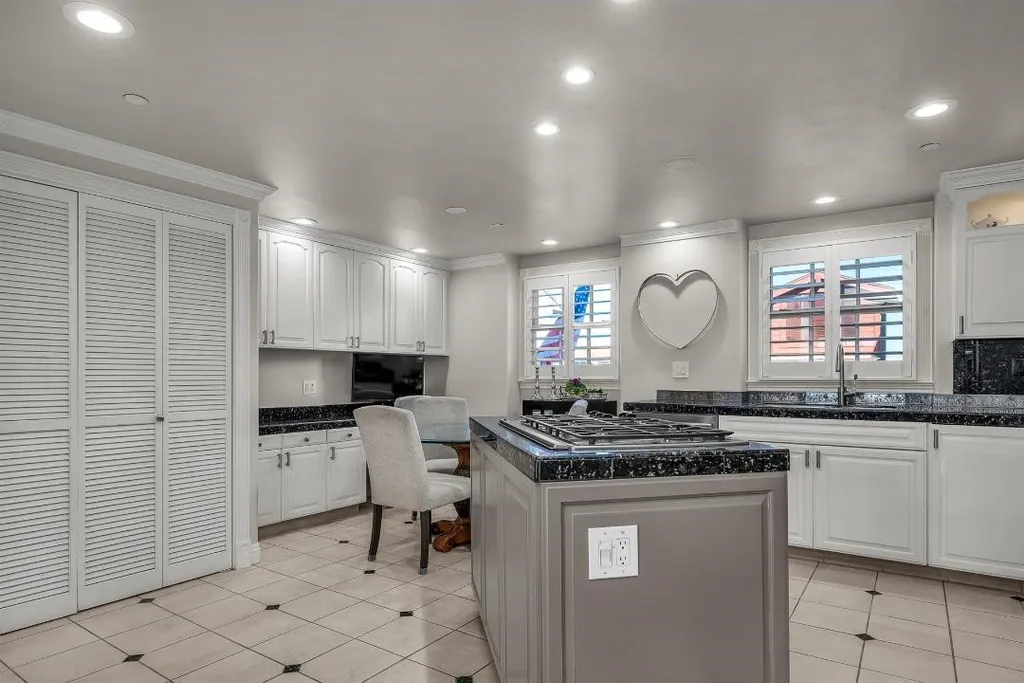 Additional image 17 of 47 Surfside Ave, Surfside, CA 90743