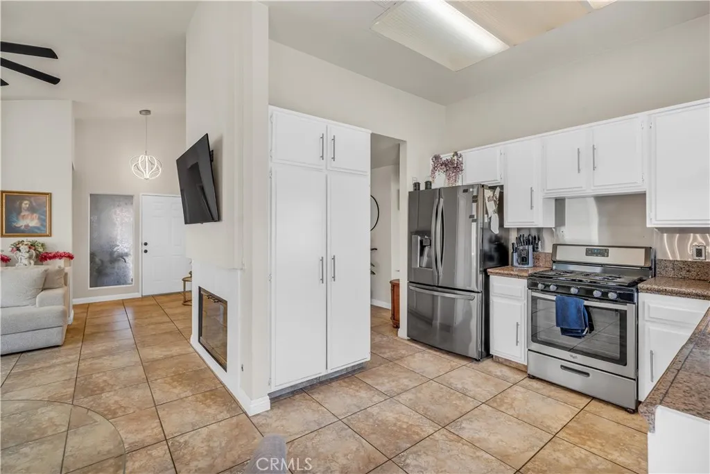 Additional image 14 of 302 Daystar Drive, Perris, CA 92571