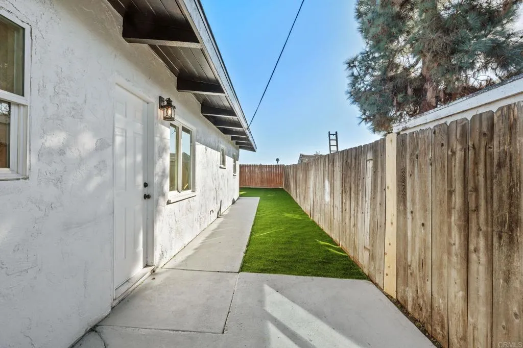 Additional image 40 of 5033 La Paz Dr, San Diego, CA 92113