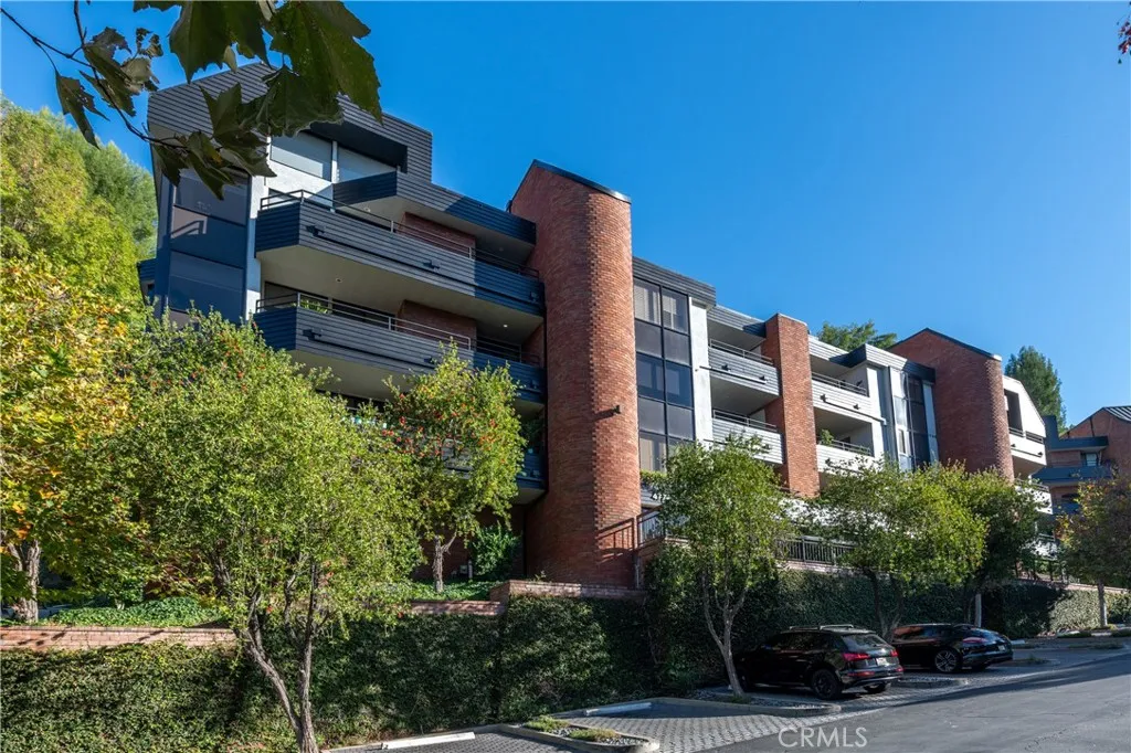 Additional image 3 of 4774 Park Encino Unit 206, Encino, CA 91436