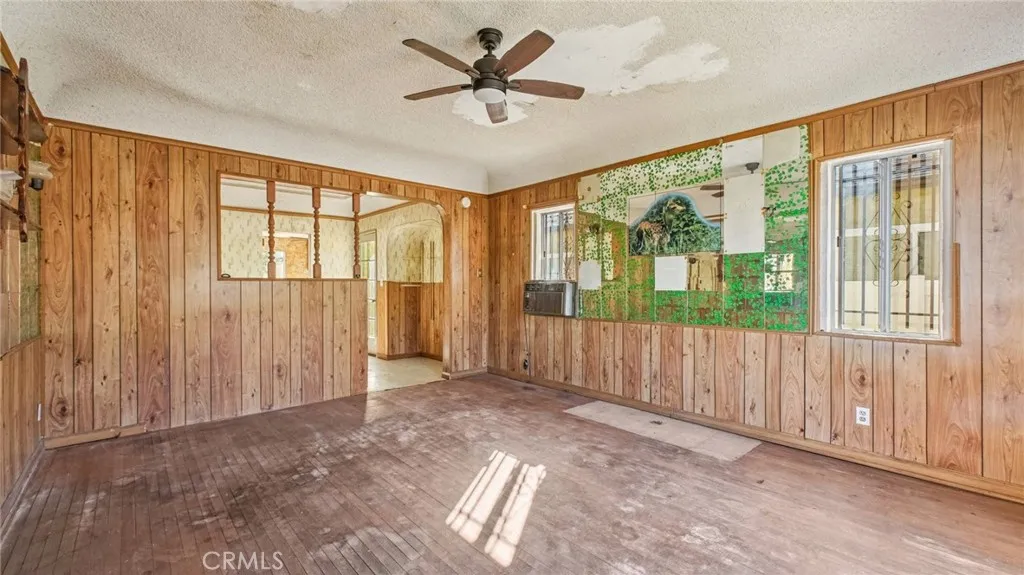 Additional image 39 of 2958 Partridge, Los Angeles, CA 90039