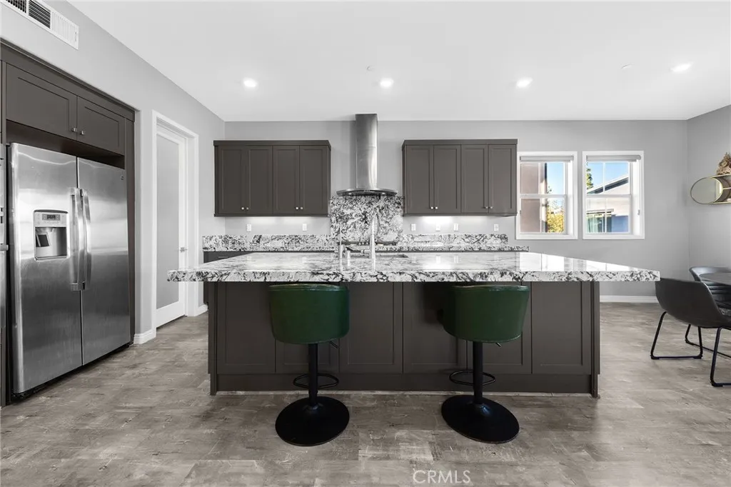 Additional image 78 of 115 Frame, Irvine, CA 92618