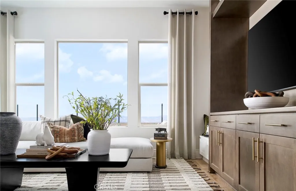 Additional image 32 of 11832 Canoga Avenue, Chatsworth, CA 91311