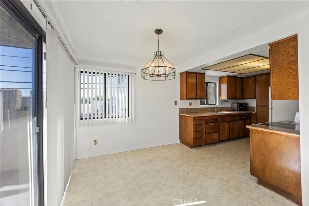 Additional image 8 of 15000 Halldale Avenue Unit 101, Gardena, CA 90247