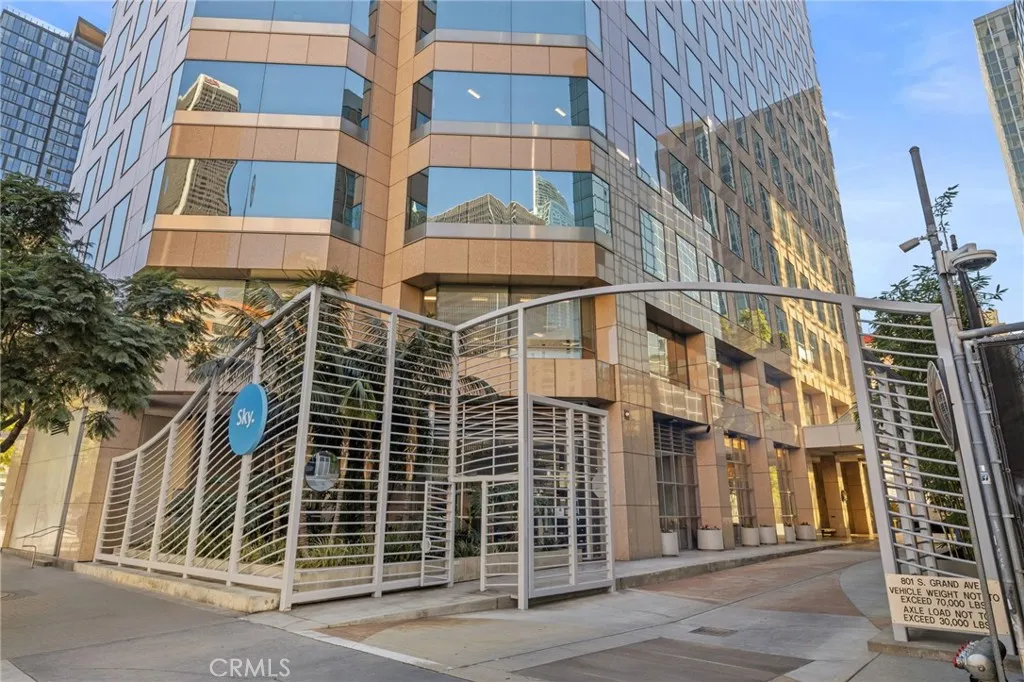 Additional image 20 of 801 S Grand Ave Unit 1611, Los Angeles, CA 90017