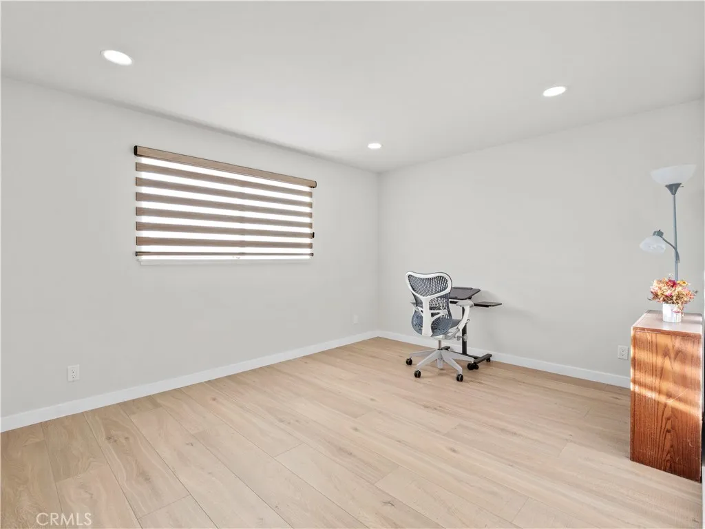 Additional image 46 of 23208 Cuervo Dr, Valencia, CA 91354