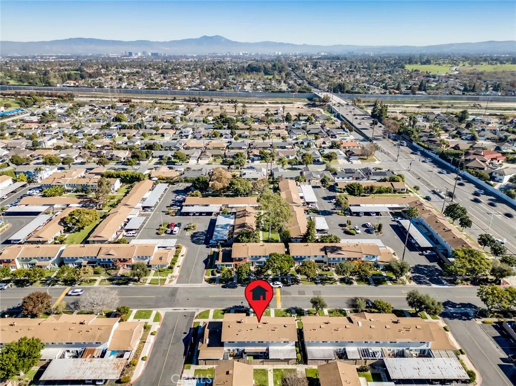 Additional image 40 of 19917 Piccadilly Ln, Huntington Beach, CA 92646