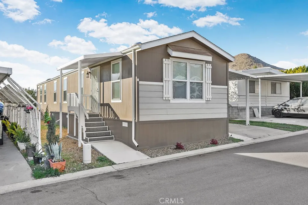 Additional image 2 of 20843 Waalew Rd Unit B48, Apple Valley, CA 92307