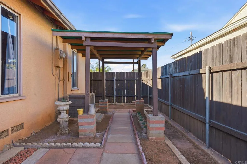 Additional image 36 of 215 Ash Avenue, Chula Vista, CA 91910