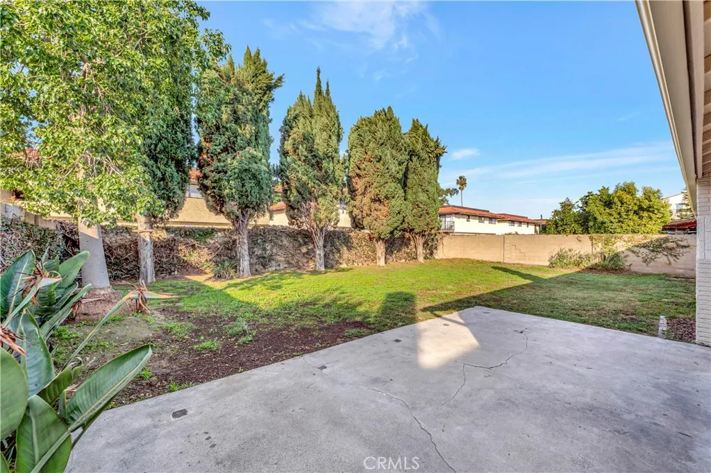 Additional image 19 of 610 S Dennis St, Santa Ana, CA 92704