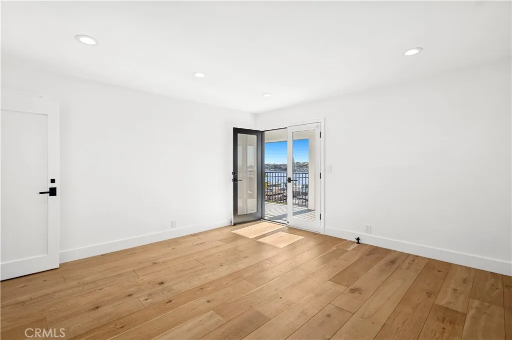 Additional image 45 of 2572 Bayshore Dr, Newport Beach, CA 92663