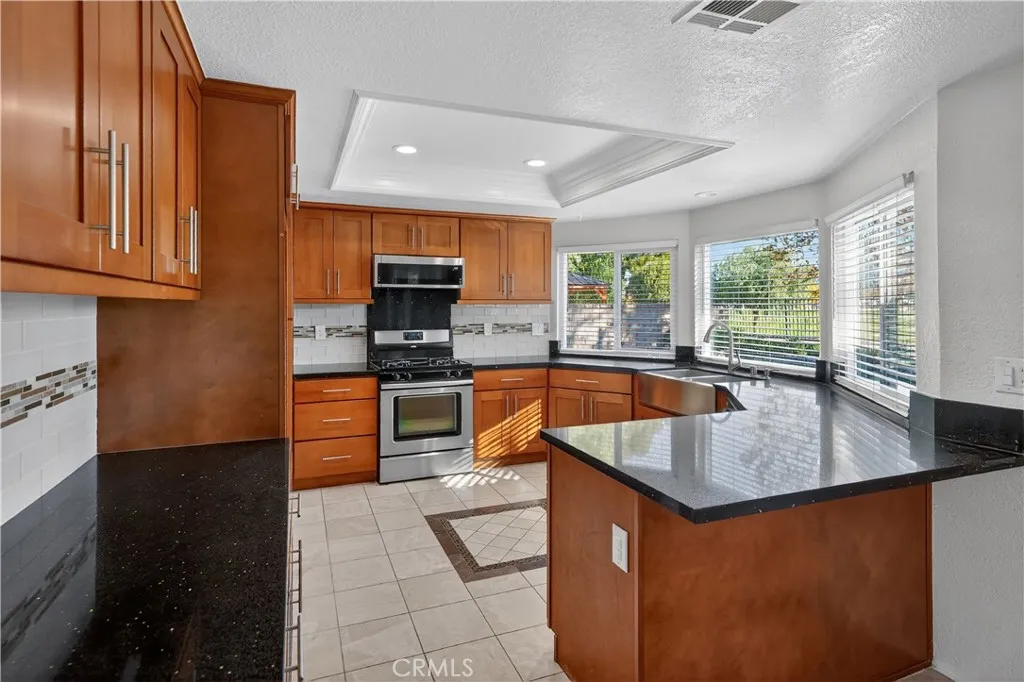 Additional image 50 of 23306 Tristin Dr, Valencia, CA 91355