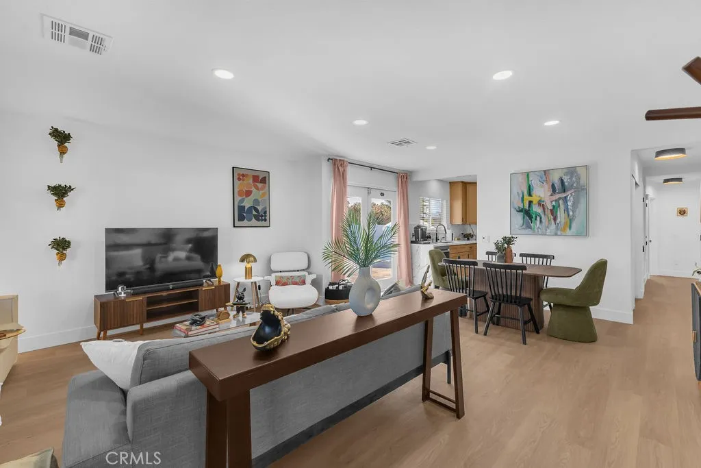 Additional image 19 of 481 W Sunview Ave, Palm Springs, CA 92262