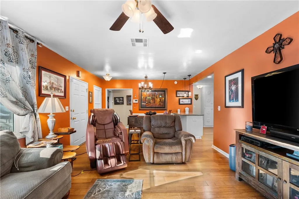 Additional image 53 of 1335 W Ivyton St, Lancaster, CA 93534