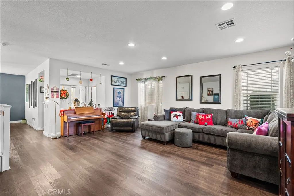 Additional image 57 of 2756 Garnet Lane, Lancaster, CA 93535