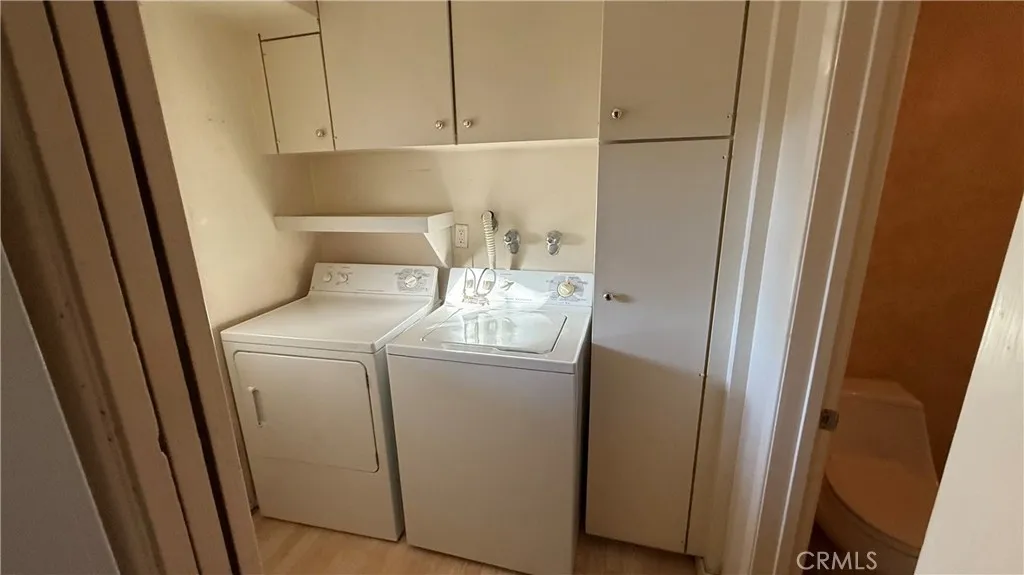 Additional image 10 of 22049 Oxnard, Woodland Hills, CA 91367