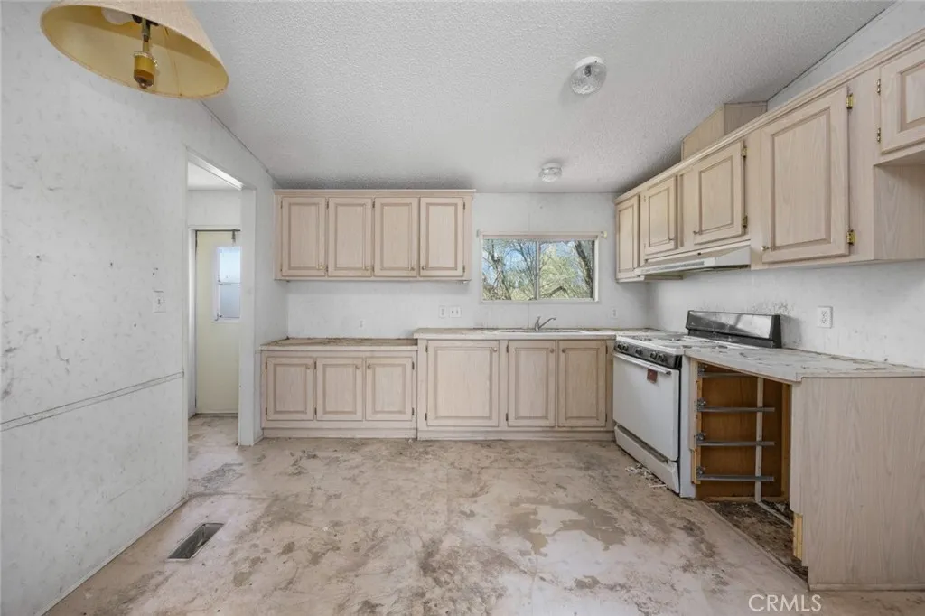 Additional image 8 of 59125 Shayne Lane, Landers, CA 92285