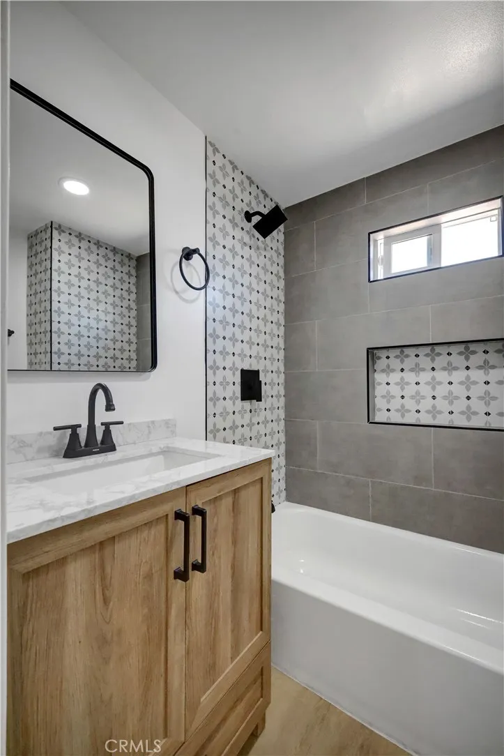 Additional image 94 of 3515 S Norton Avenue, Los Angeles, CA 90018