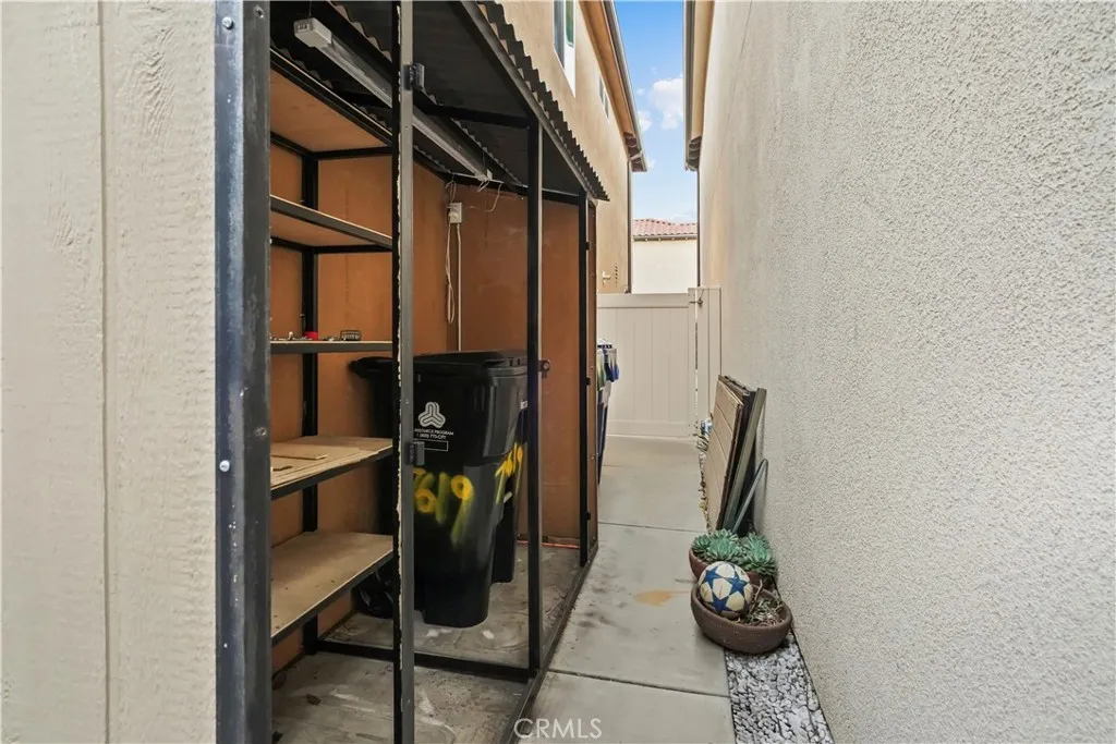 Additional image 35 of 7619 N Patriot Way, Van Nuys, CA 91405