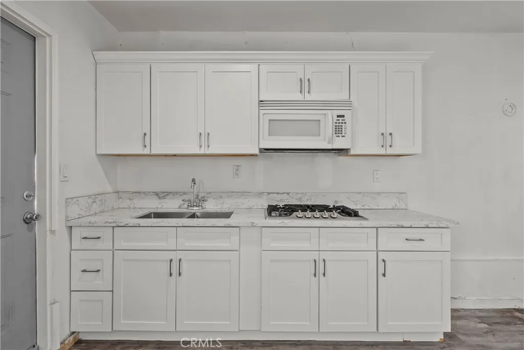 Additional image 34 of 6556 Satsuma, North Hollywood, CA 91606