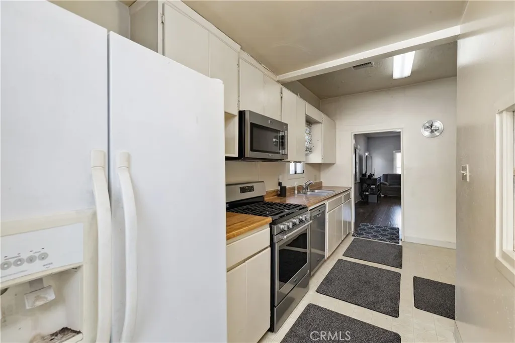 Additional image 51 of 421 W Colorado Boulevard, Monrovia, CA 91016