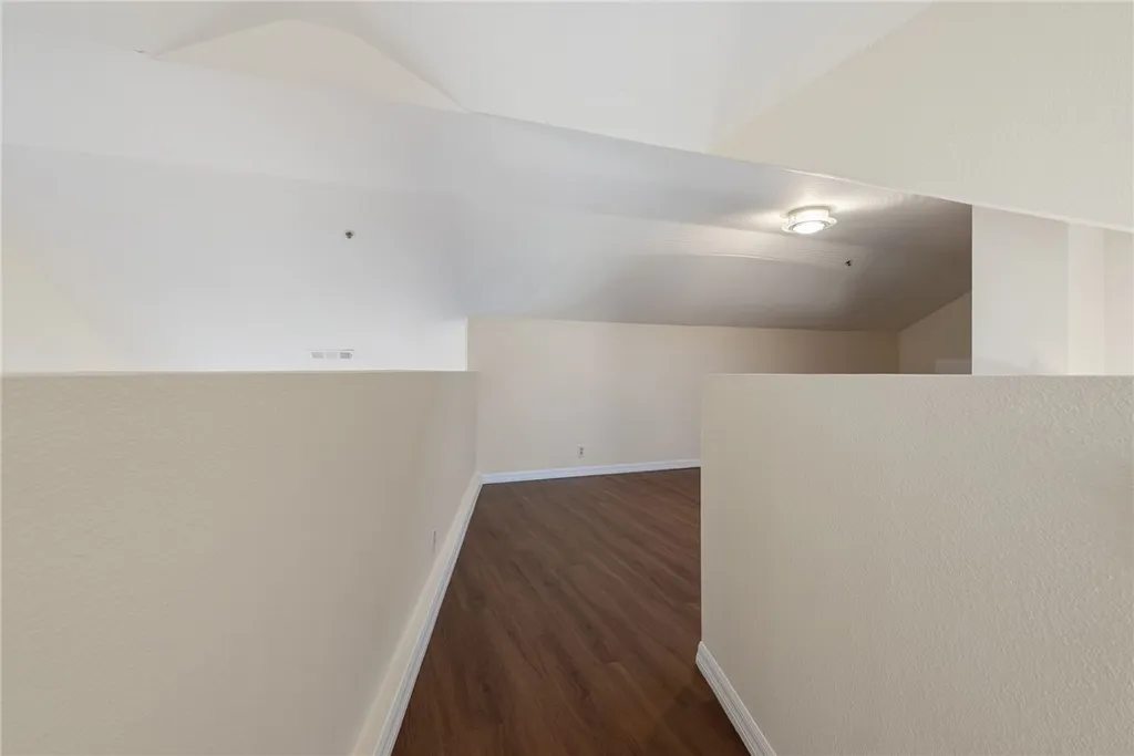 Additional image 31 of 221 Violet Ave, Monrovia, CA 91016