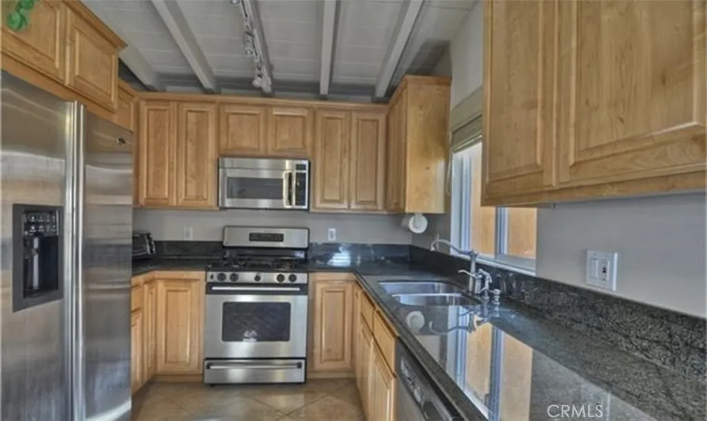 Additional image 26 of 75 Claremont, Long Beach, CA 90803