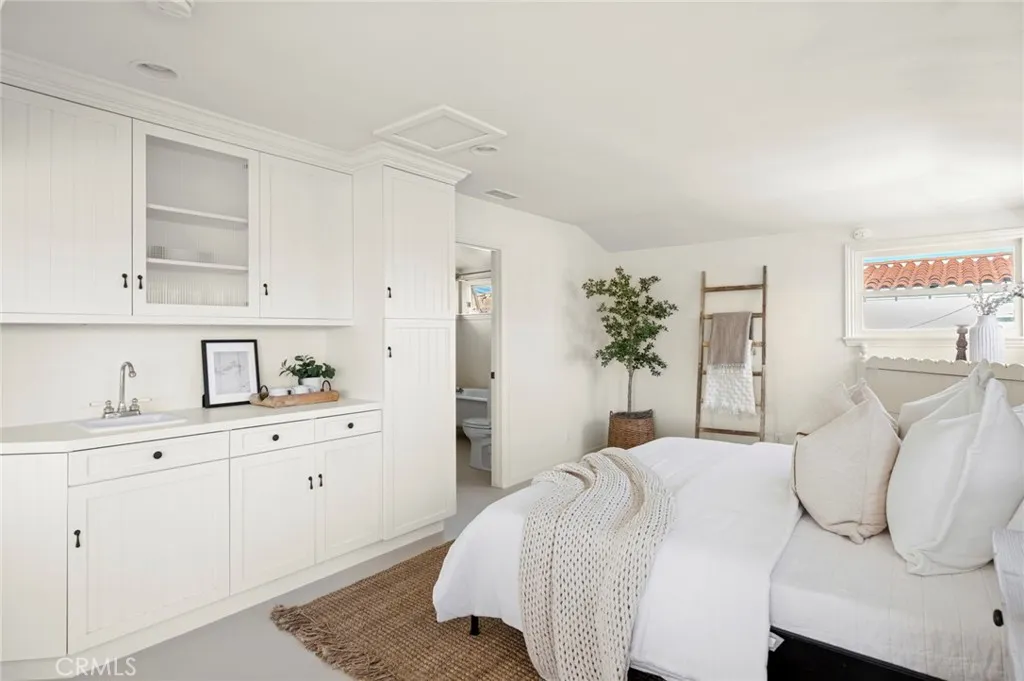 Additional image 70 of 1300 W Balboa Boulevard, Newport Beach, CA 92661