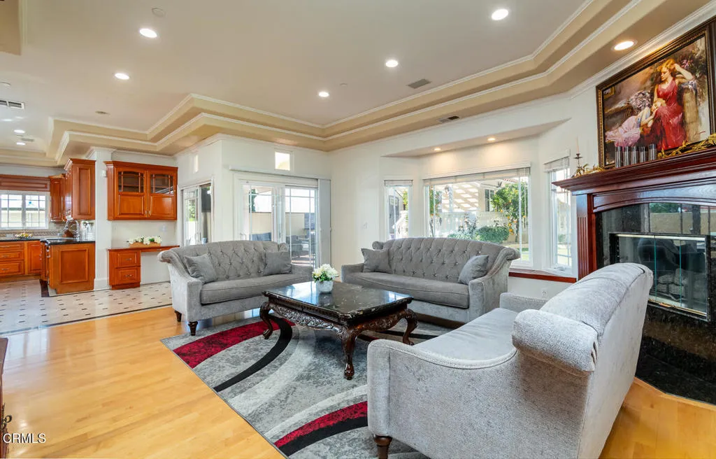 Additional image 18 of 1075 E Tujunga Avenue, Burbank, CA 91501