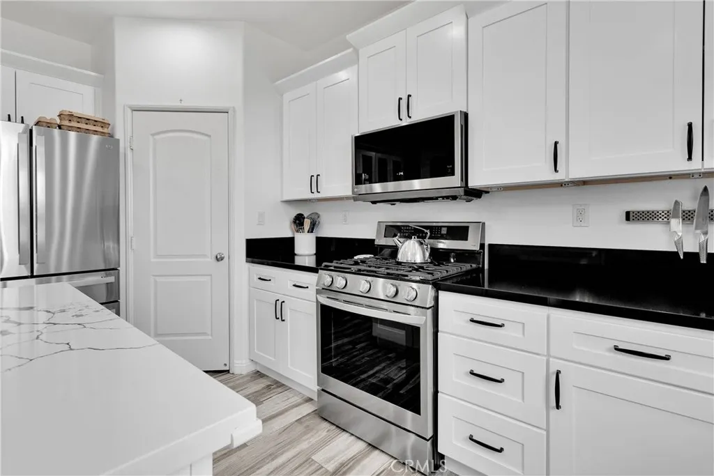 Additional image 10 of 13458 Snowdrop Court, Victorville, CA 92394