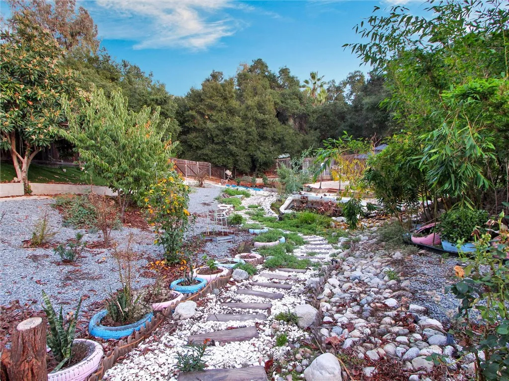 Additional image 78 of 19519 Greenwillow Ln, Rowland Heights, CA 91748