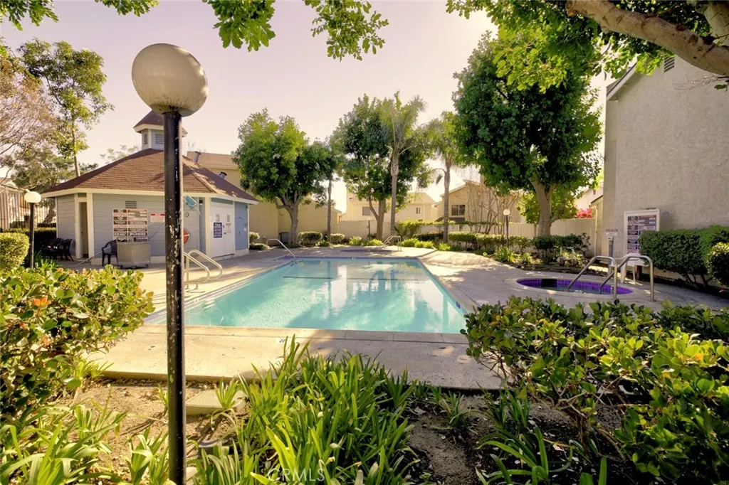 Additional image 95 of 12325 Sweetbriar, Pacoima, CA 91331