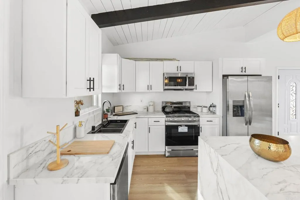 Additional image 51 of 5033 La Paz Dr, San Diego, CA 92113