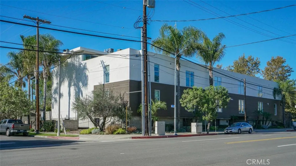 Additional image 7 of 4705 Whitsett Unit 106, Studio City, CA 91604