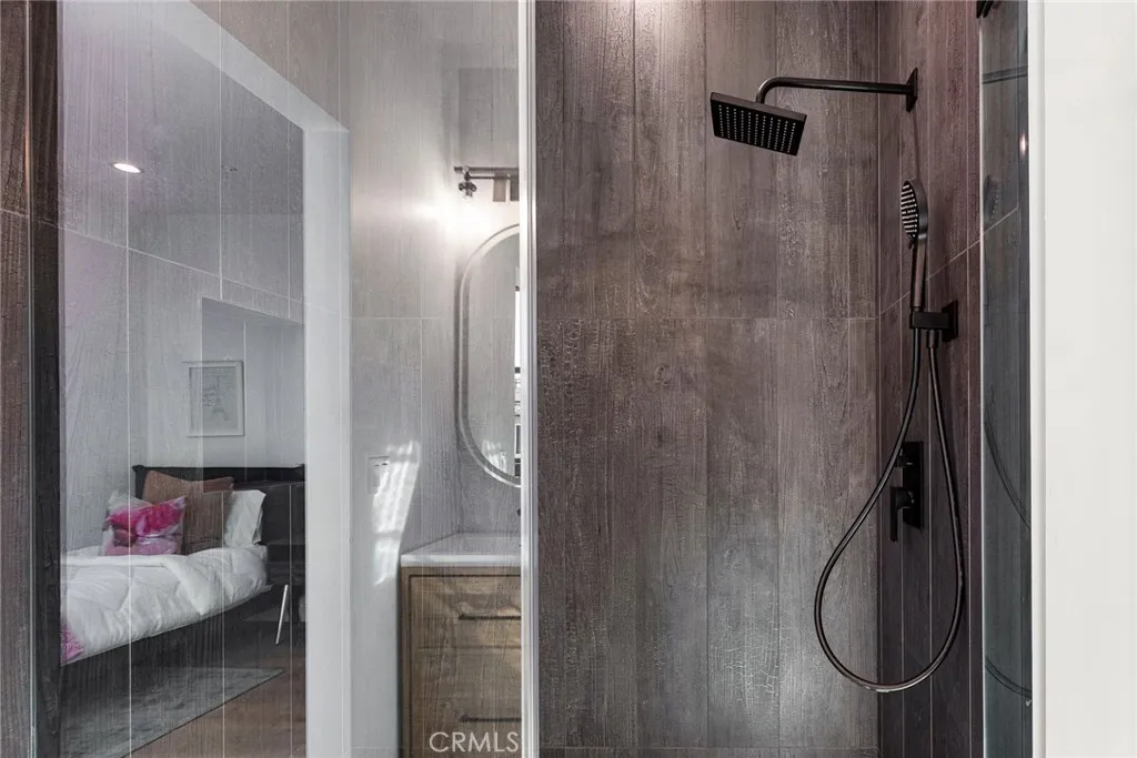 Additional image 13 of 3975 Frances Avenue, West Los Angeles, CA 90066