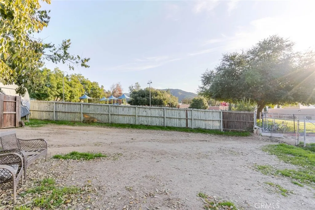 Additional image 28 of 10434 Irma Avenue, Tujunga, CA 91042